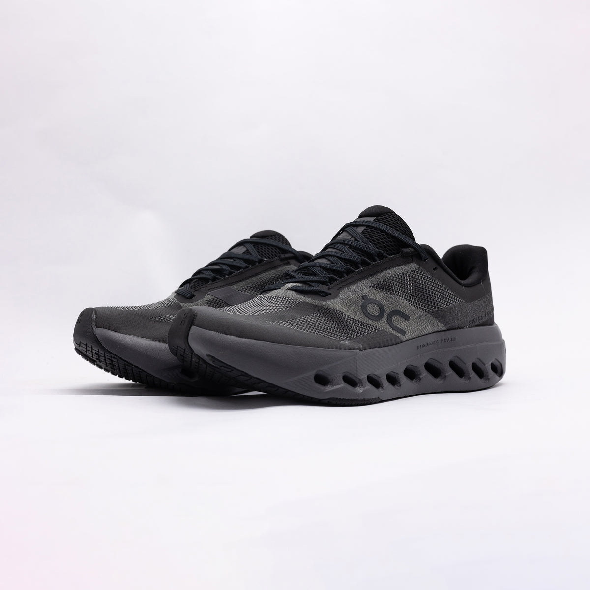On Running Cloudmonster Sneaker