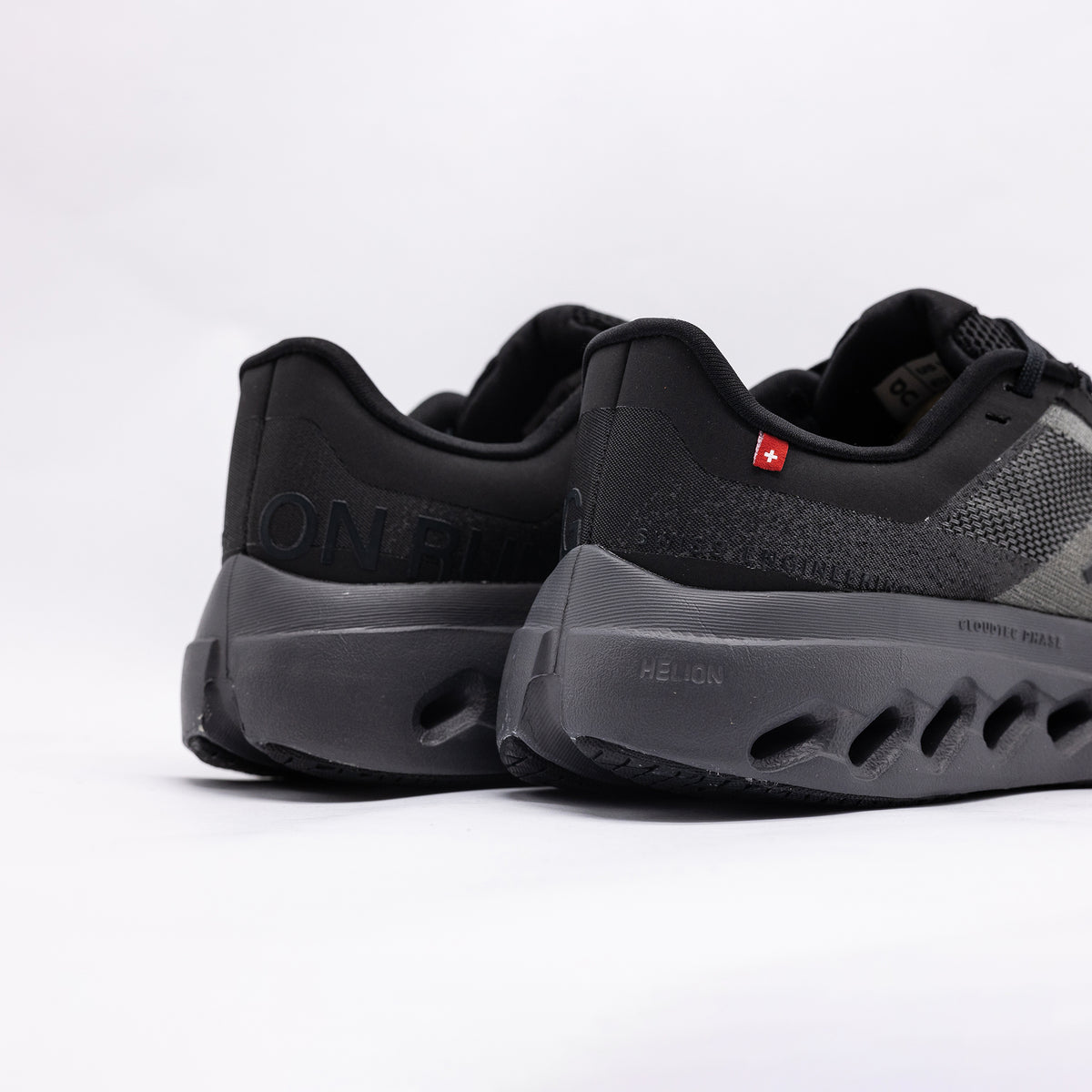On Running Cloudmonster Sneaker