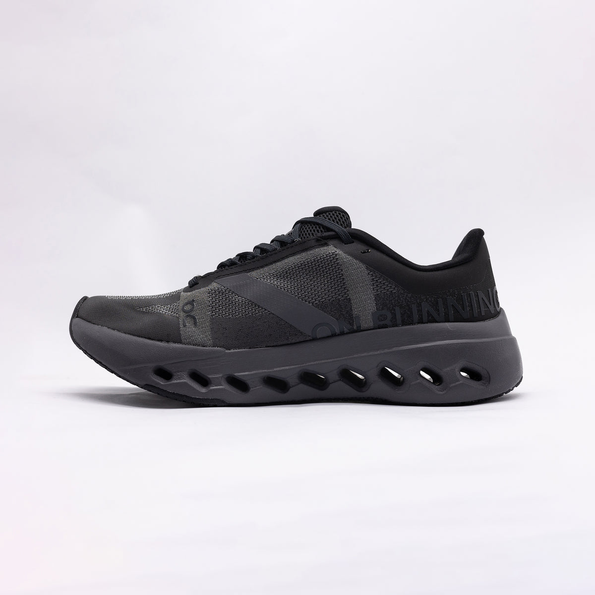 On Running Cloudmonster Sneaker