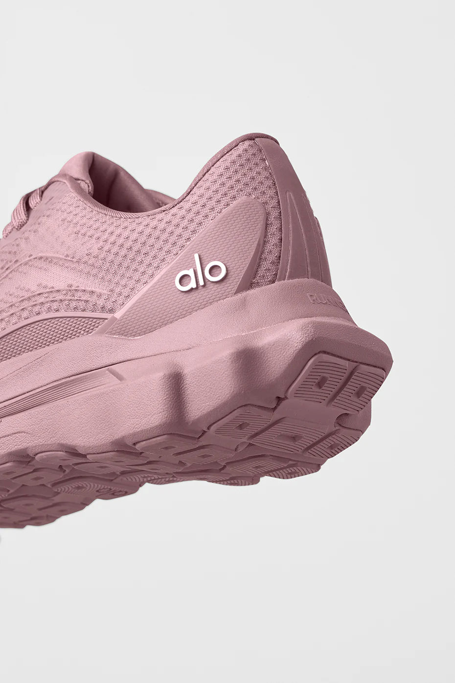 ALO Runner Trainer - Smoky Quartz