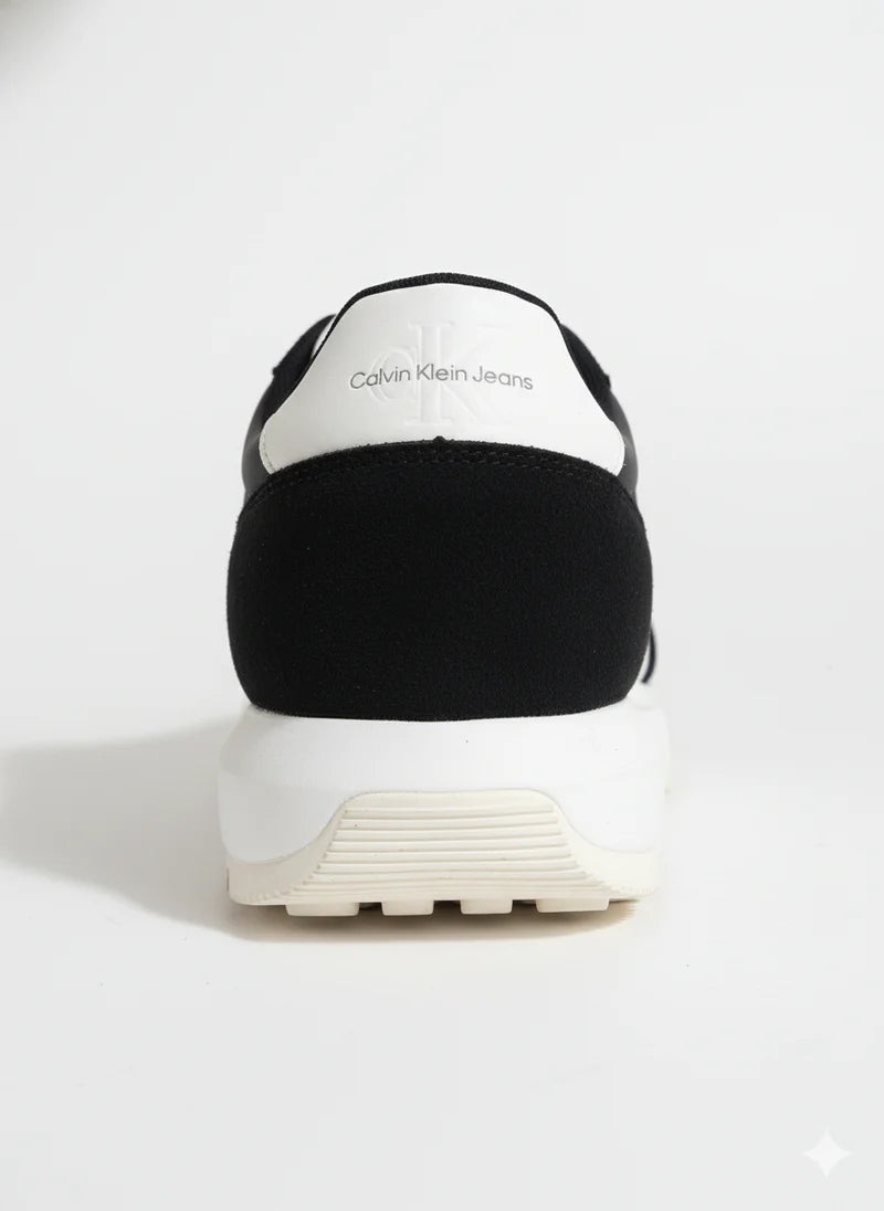 حذاء رياضي من كالفن كلاين جينز