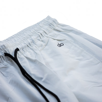 Alo Yoga High-Waist Parachute Pants - White