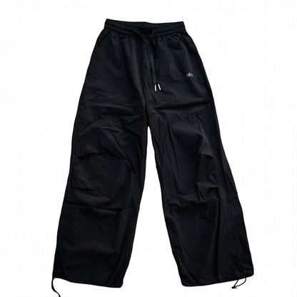 Alo Yoga High-Waist Parachute Pants - Black
