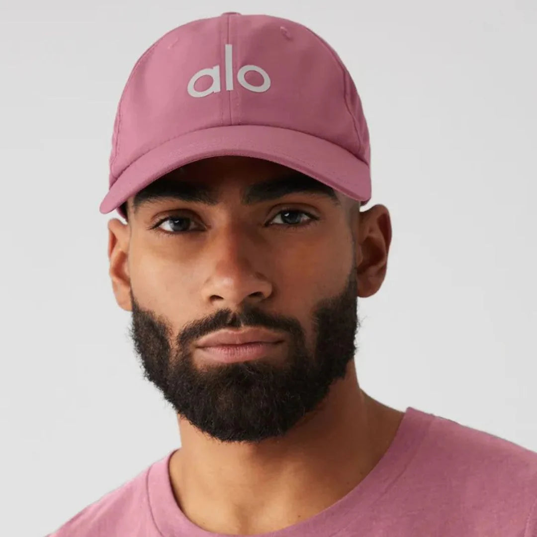 Alo Yoga Performance Off-Duty Cap - Mars Clay