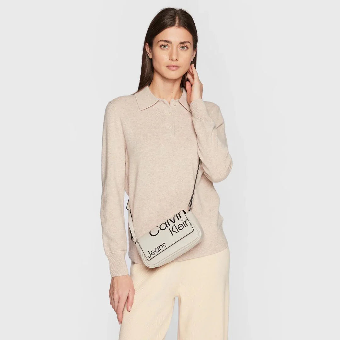 Calvin Klein Jeans Handbag Sleek Flap Conv Sb20 Aop K60K610062-CRM