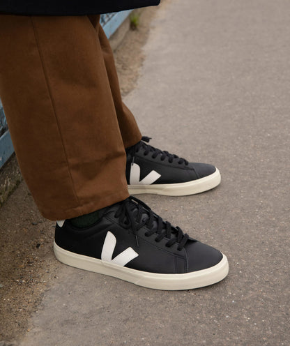 Veja Campo Leather - Black